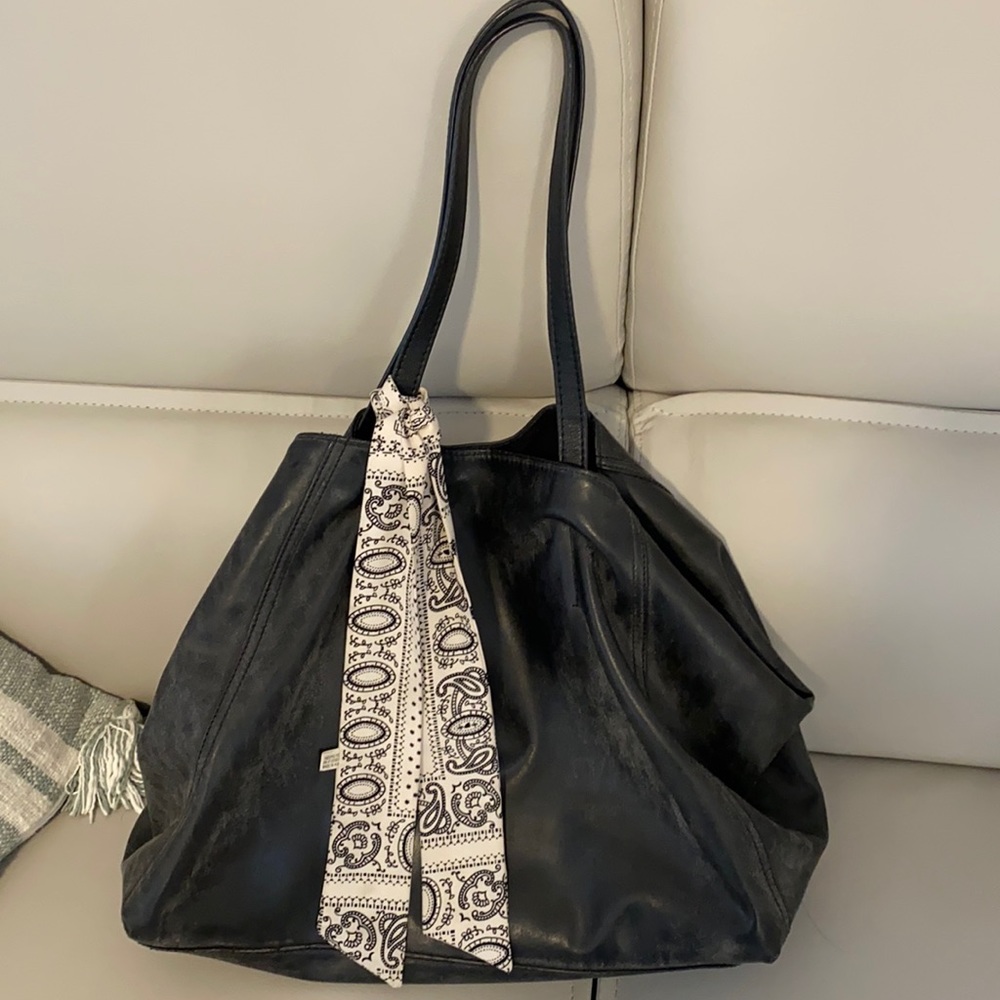 Grey tote bag with bandana